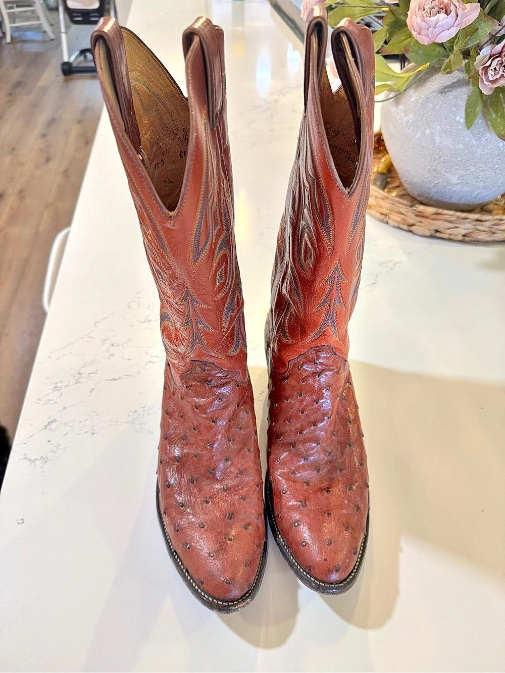 Vintage Justin 8943 Full Quill Ostrich Cowboy Boots Men’s 10D Almond Brown USA
